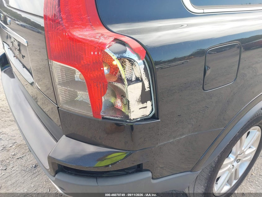 VOLVO XC90 2011 VIN YV4952CY1B1572579