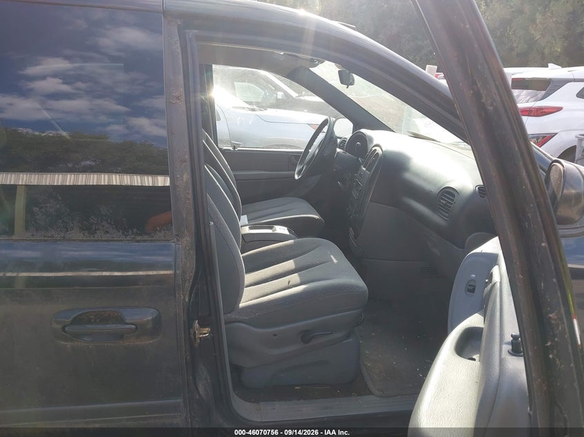 DODGE GRAND CARAVAN 2005 VIN 2D8GP44L45R118007