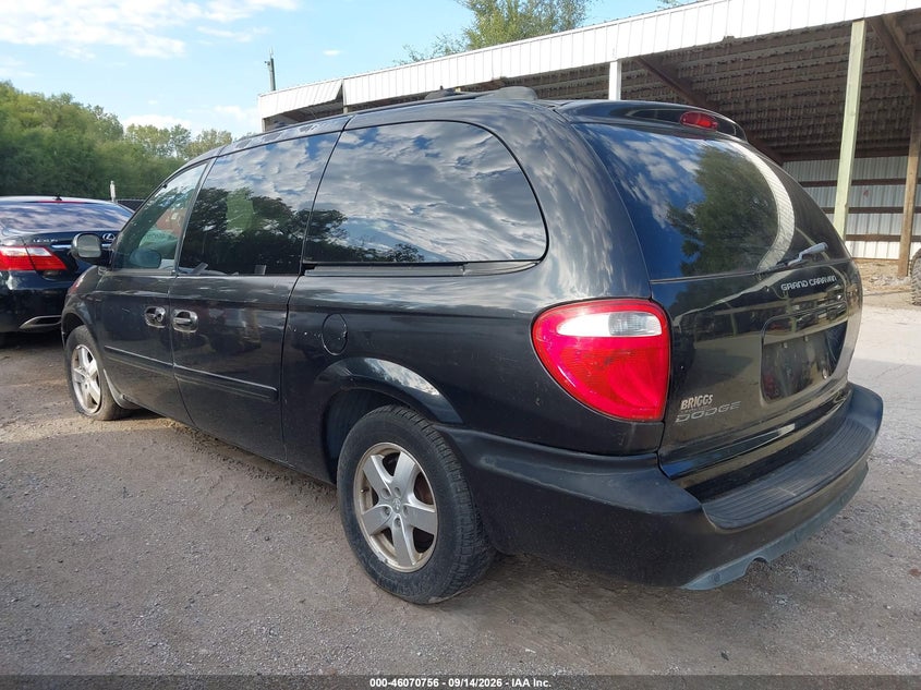 2005 DODGE GRAND CARAVAN auction photo 3