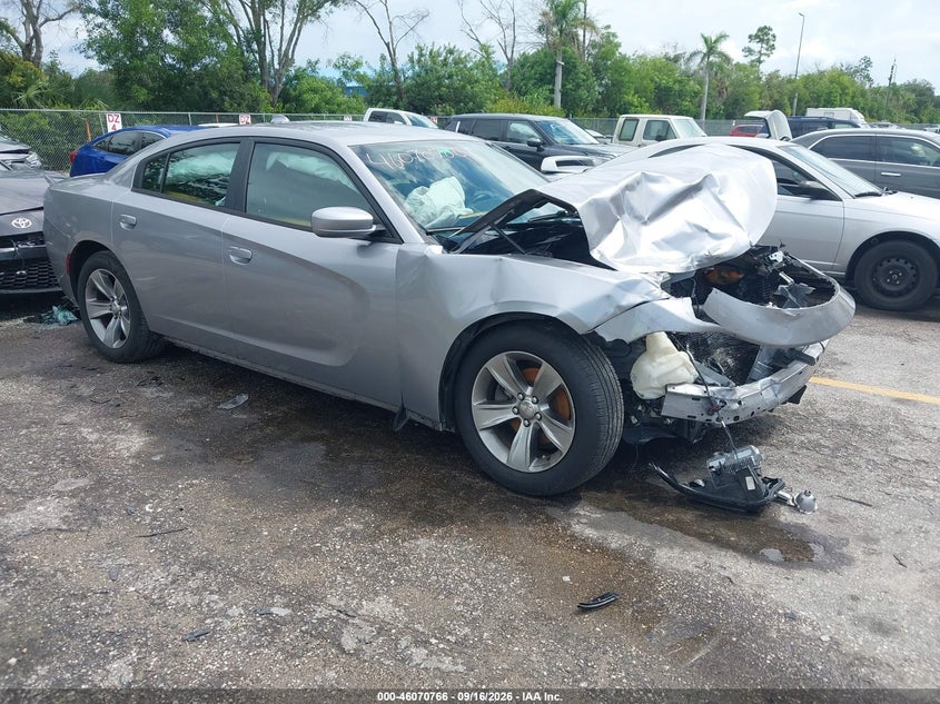 Vin: 2c3cdxhgxjh155944, lot: 46570301, dodge charger sxt plus rwd 2018 img_1