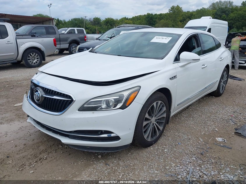 Vin: 1g4zp5ssxhu185186, lot: 46570302, buick lacrosse essence 20172