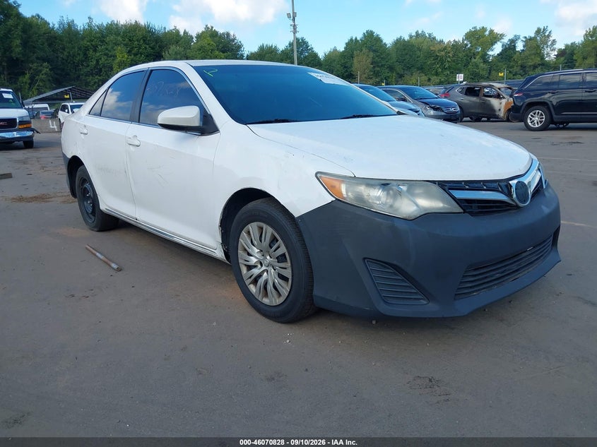 2014 TOYOTA CAMRY auction photo 1