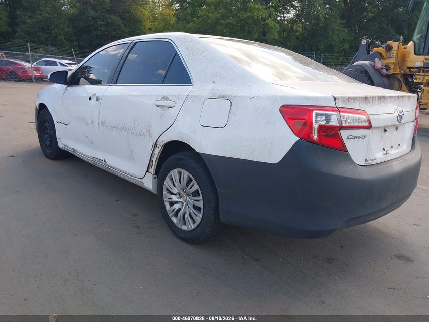2014 TOYOTA CAMRY auction photo 3