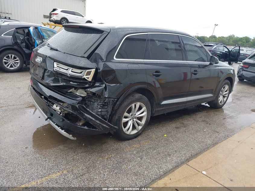 Vin: wa1laaf79hd033176, lot: 46570406, audi q7 3.0t premium 20174