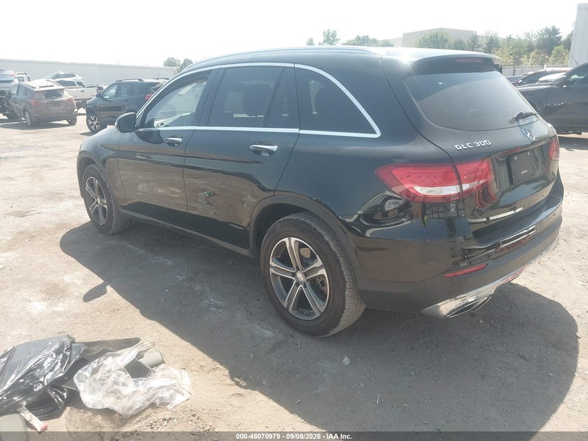 MERCEDES-BENZ GLC 300 - zdjęcie 3