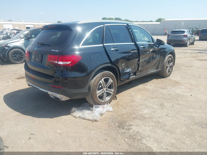 MERCEDES-BENZ GLC 300 - zdjęcie 4