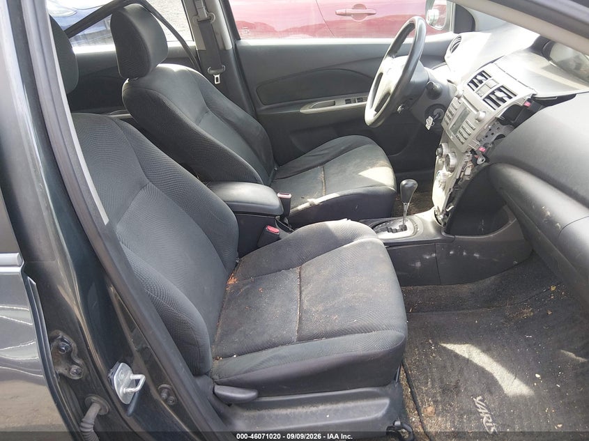 2009 TOYOTA YARIS auction photo 5