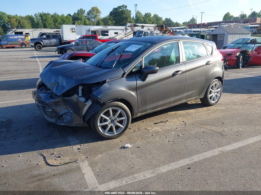 2019 FORD FIESTA SE · Фото 2