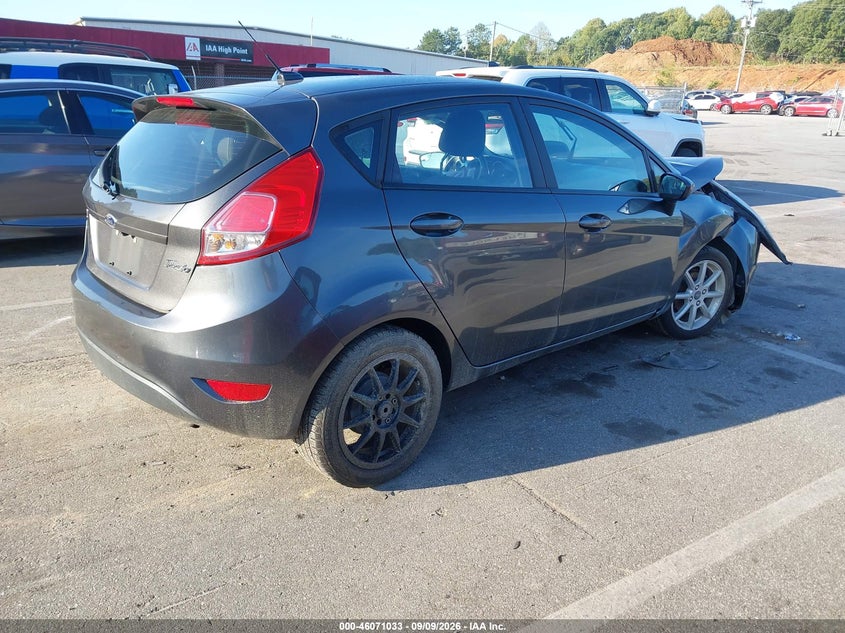 2019 FORD FIESTA SE · Фото 4