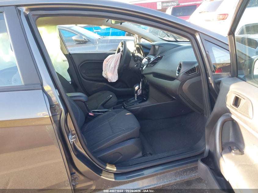2019 FORD FIESTA SE · Фото 5