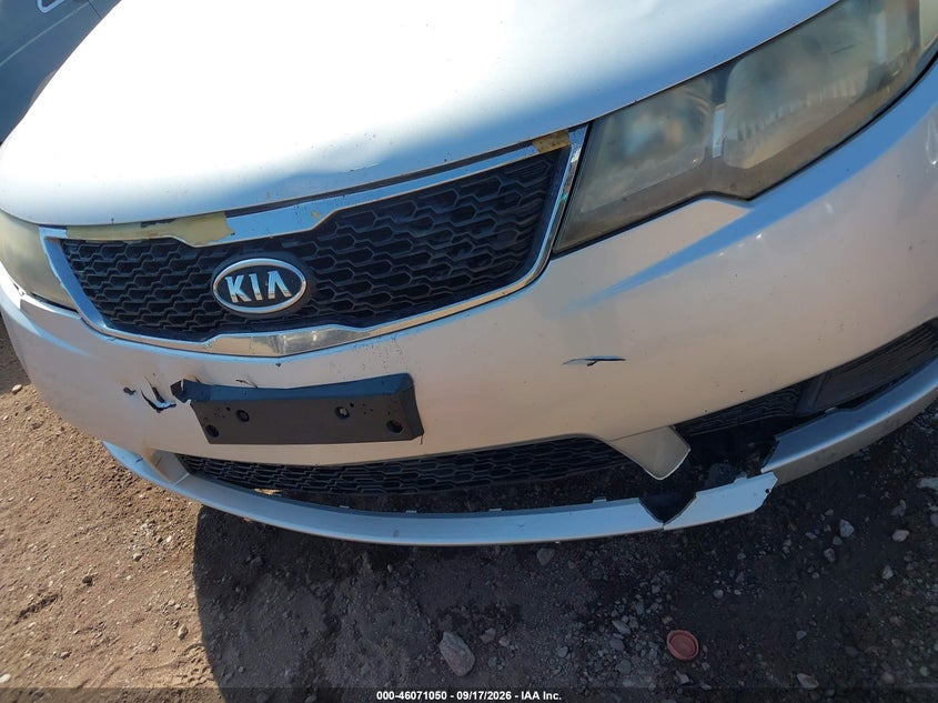 2012 KIA FORTE auction photo 6