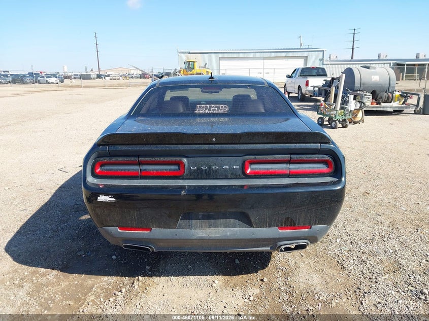 DODGE CHALLENGER - zdjęcie 17