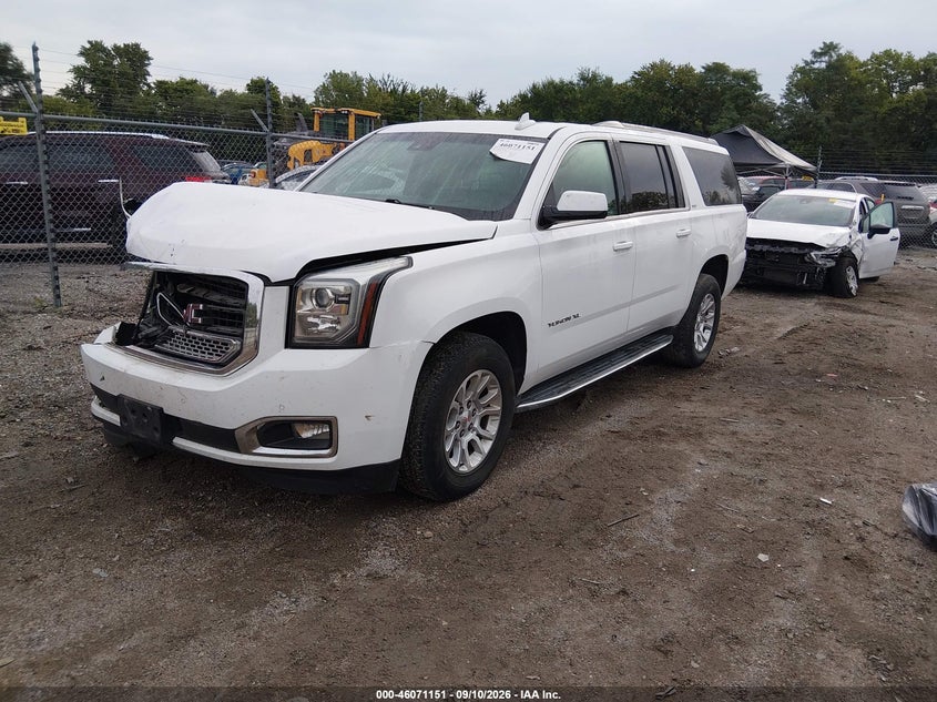 GMC YUKON XL - zdjęcie 2