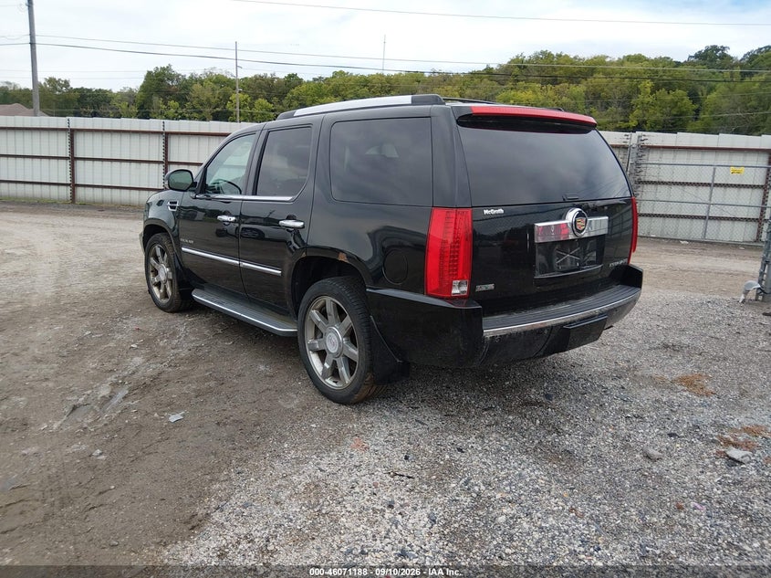 2010 CADILLAC ESCALADE auction photo 3