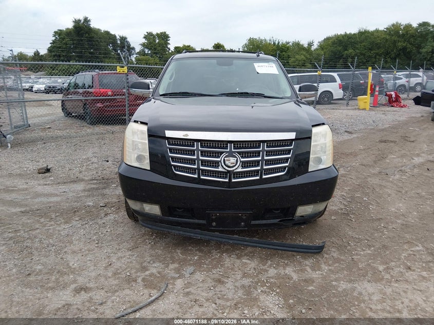 2010 CADILLAC ESCALADE auction photo 6