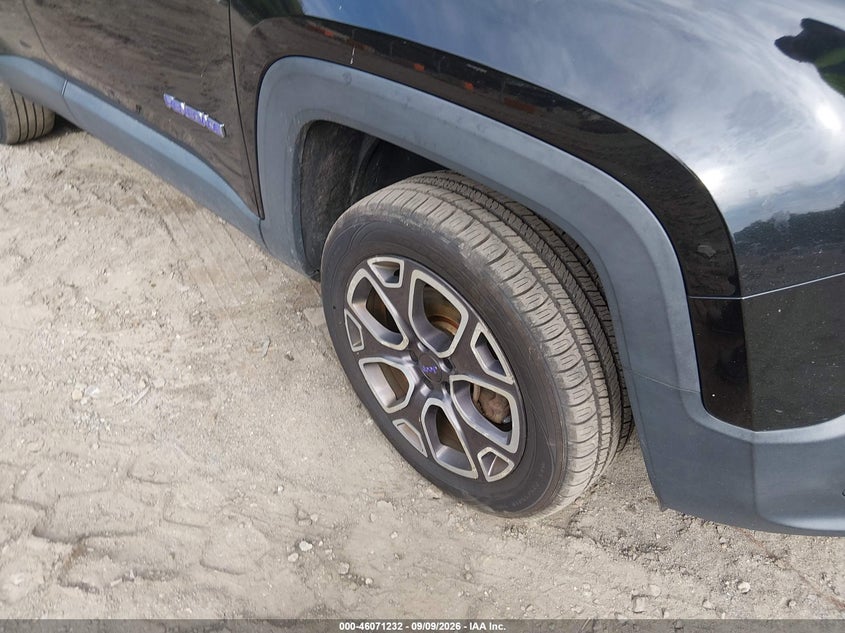 2015 JEEP RENEGADE auction photo 6