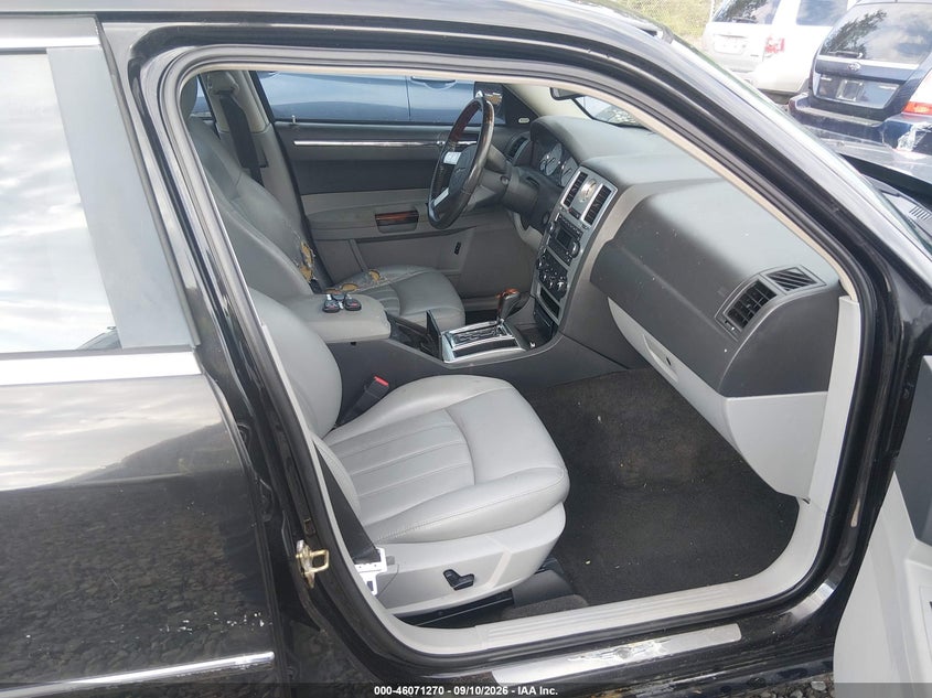 2006 CHRYSLER 300C · Фото 5