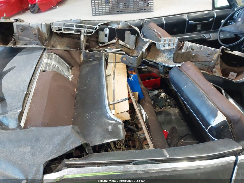 1967 CADILLAC DEVILLE auction photo 8