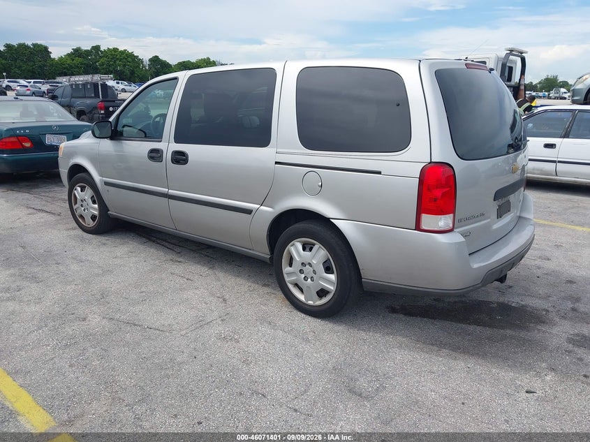 2008 CHEVROLET UPLANDER auction photo 3