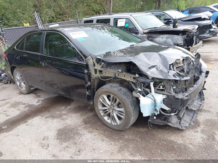 TOYOTA CAMRY - zdjęcie 1