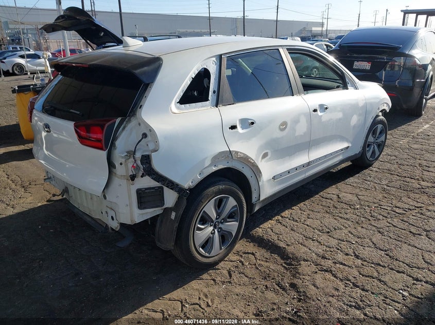 Vin: kndcb3lcxj5158767, lot: 46570971, kia niro fe 20184