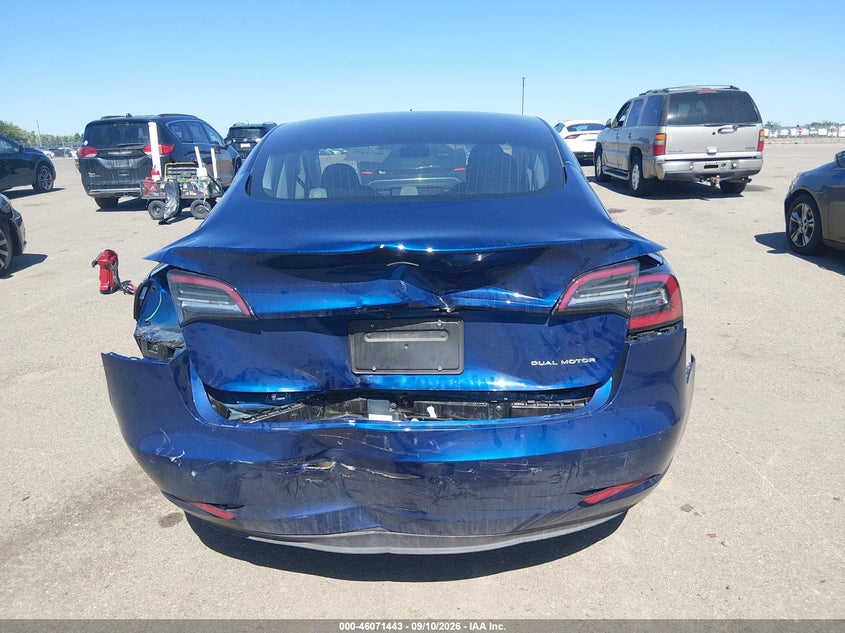 TESLA MODEL 3 - zdjęcie 16