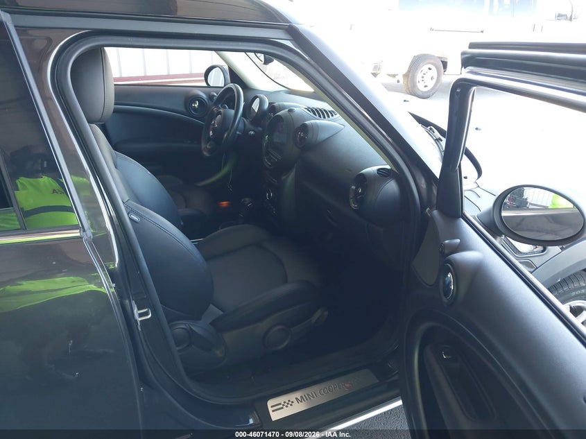 MINI COUNTRYMAN 2015 VIN WMWZC5C53FWP47713
