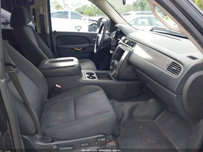 CHEVROLET TAHOE 2013 VIN 1GNLC2E04DR219528