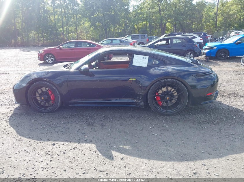 2026 PORSCHE 911 CARRERA 4 GTS/CARRERA GTS · Фото 14