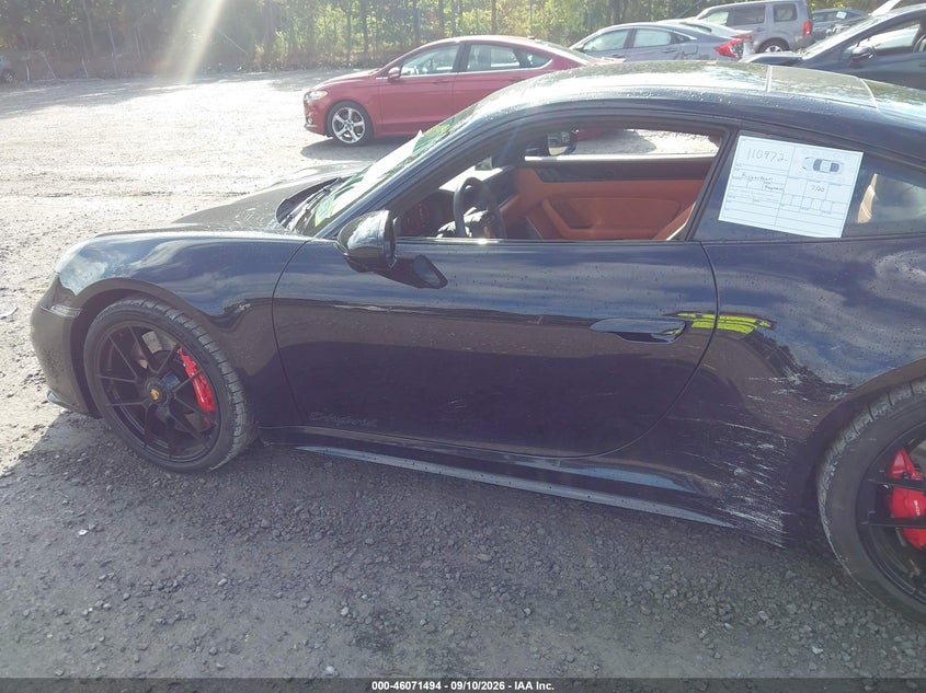 2026 PORSCHE 911 CARRERA 4 GTS/CARRERA GTS · Фото 6
