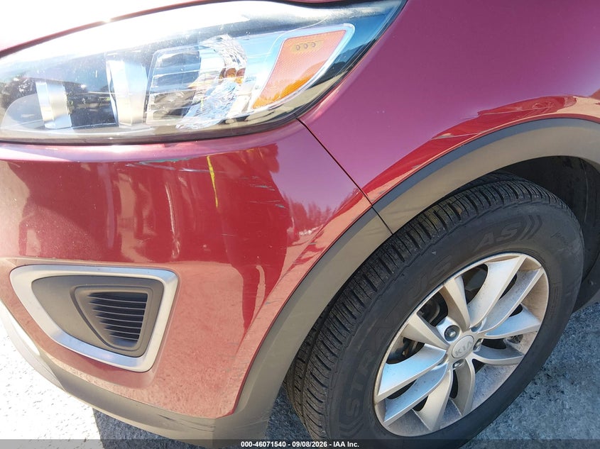 2017 KIA SORENTO auction photo 6