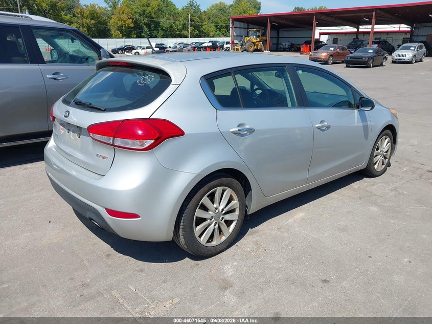 2015 KIA FORTE auction photo 4