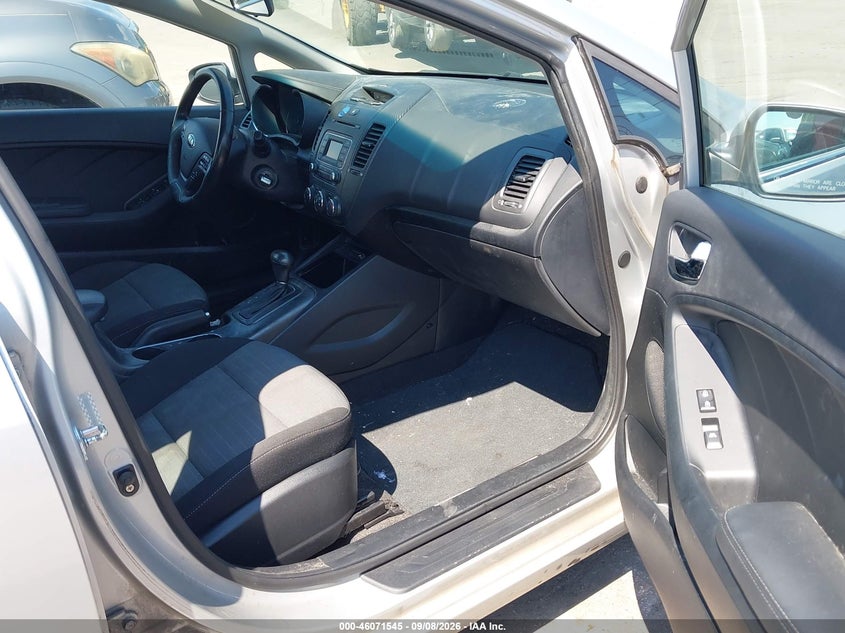 2015 KIA FORTE auction photo 5