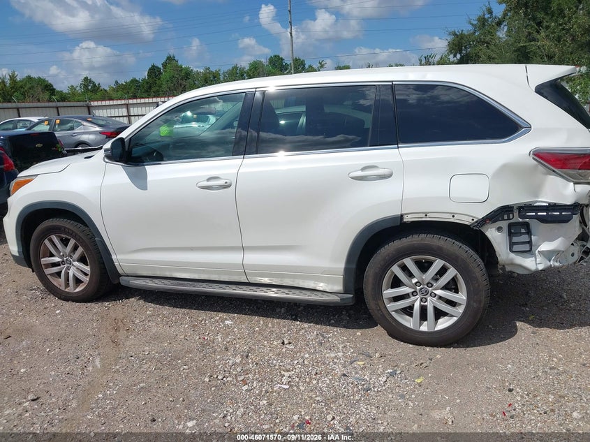 TOYOTA HIGHLANDER - zdjęcie 14