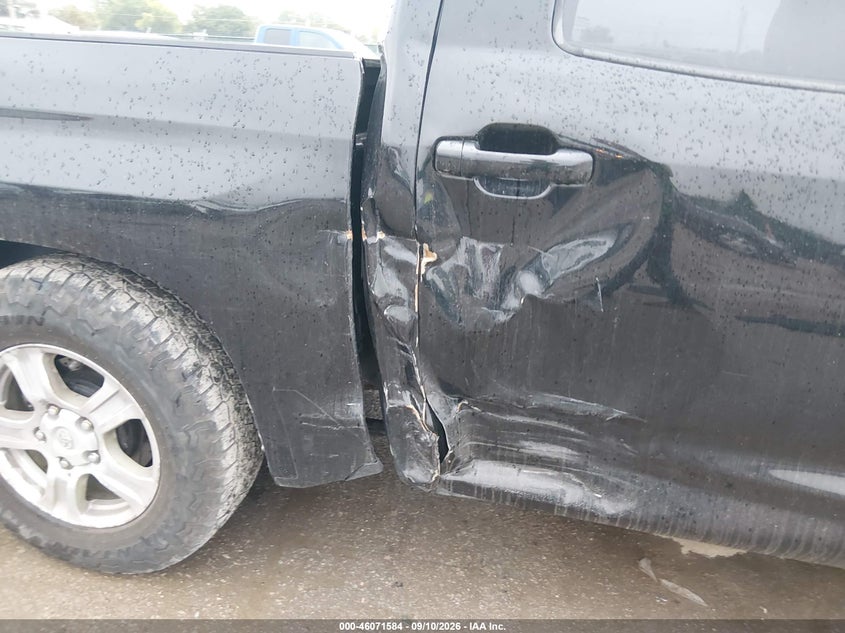 2014 TOYOTA TUNDRA auction photo 6