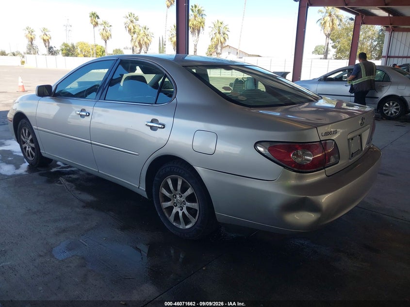 2003 LEXUS ES auction photo 3