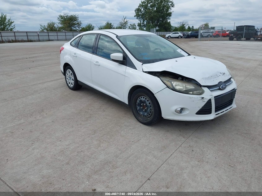 Vin: 1fahp3f23cl211937, lot: 46571275, ford focus se 2012 img_1