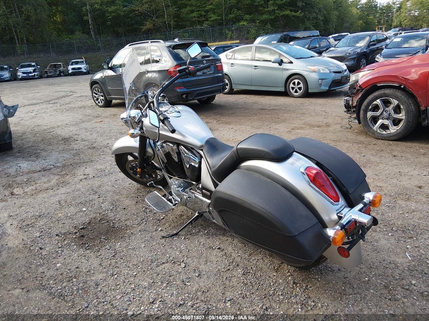 HONDA VT1300 2013