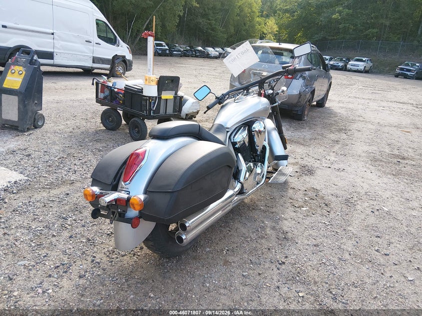 HONDA VT1300 2013