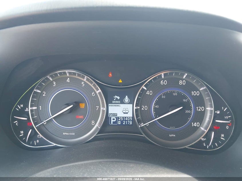 2012 INFINITI QX56 auction photo 7