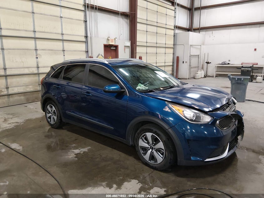 Vin: kndcb3lc5h5071367, lot: 46571388, kia niro lx 2017 img_1