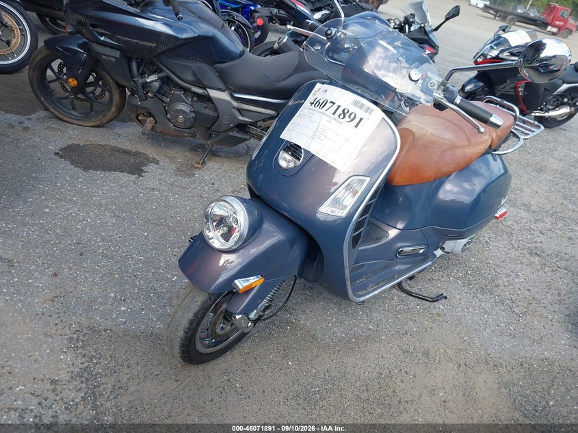 2007 VESPA GTS auction photo 2