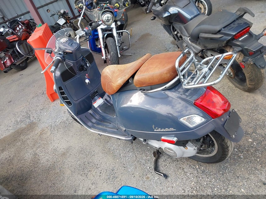 2007 VESPA GTS auction photo 3
