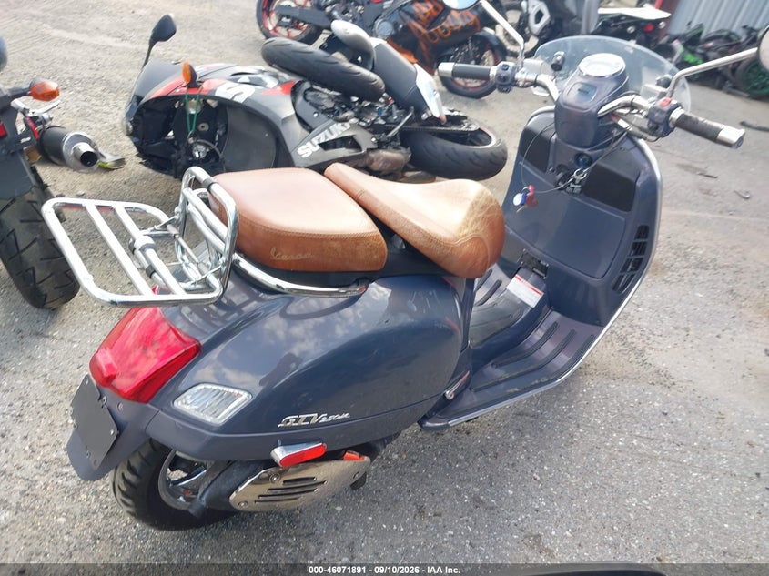 2007 VESPA GTS auction photo 4