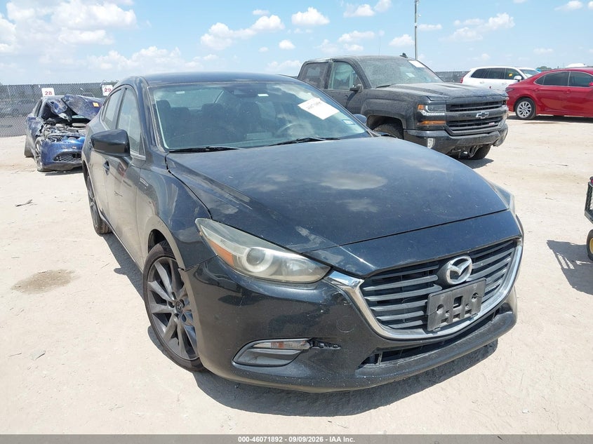 Vin: 3mzbn1v39jm208232, lot: 46571427, mazda mazda3 touring 2018 img_1