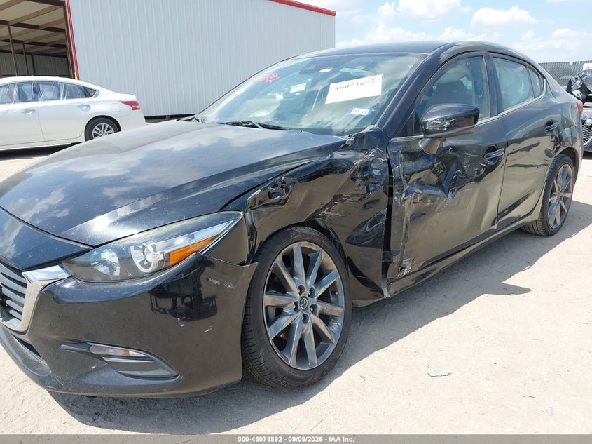 MAZDA MAZDA3 2018 VIN 3MZBN1V39JM208232