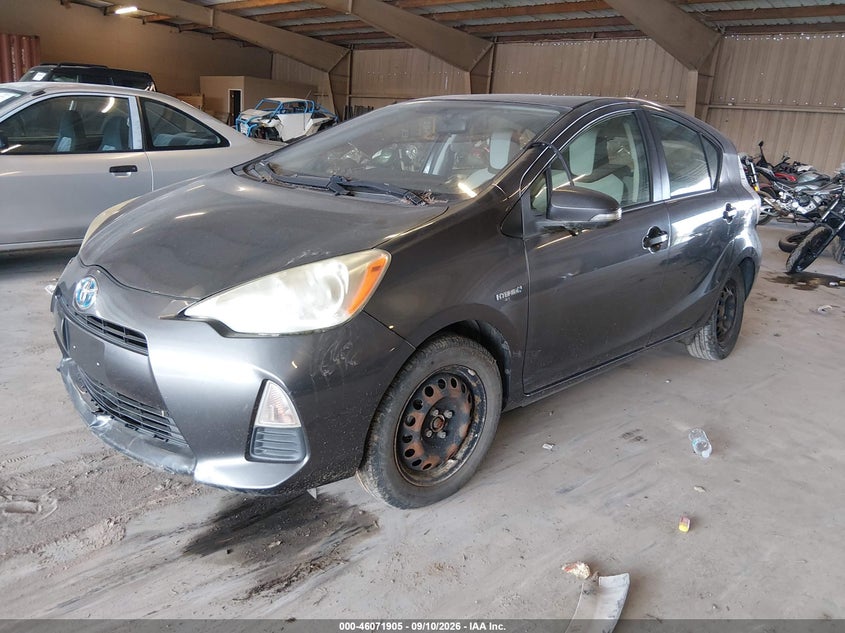 Vin: jtdkdtb35c1510560, lot: 46571440, toyota prius c one 20122