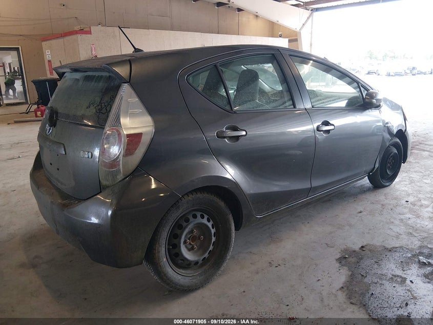 2012 TOYOTA PRIUS C auction photo 4