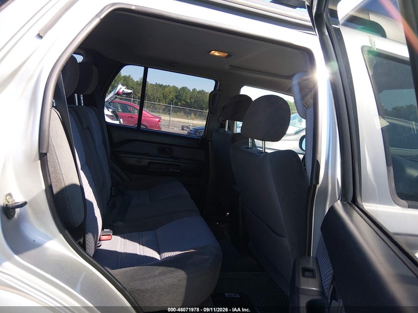 NISSAN PATHFINDER 2004 VIN JN8DR09X44W809726