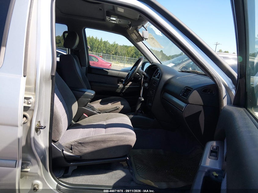 2004 NISSAN PATHFINDER auction photo 5